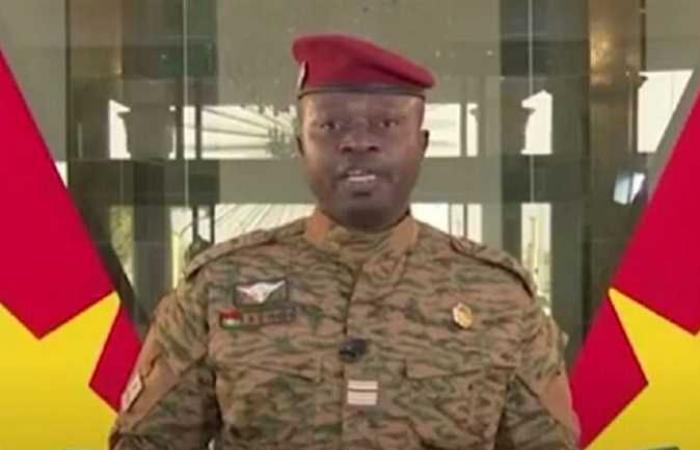 قائد انقلاب بوركينا فاسو يطالب الوزراء السابقين بتسليم منازلهم وسياراتهم الحكومية خلال 72 ساعة