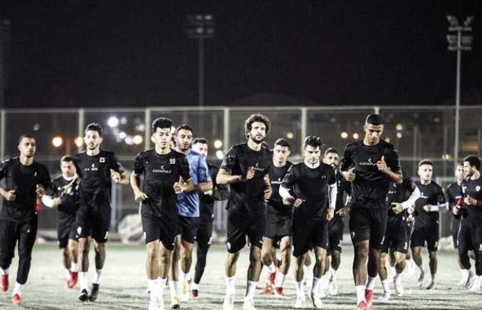 السفير المصري في أنجولا يؤازر الزمالك في تدريب اليوم