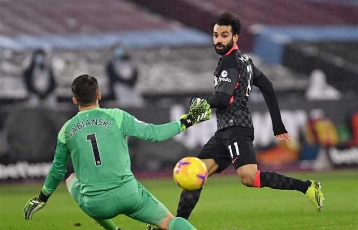 هدف يفصل محمد صلاح عن رقم يحمله 5 عمالقة في الدوري الإنجليزي