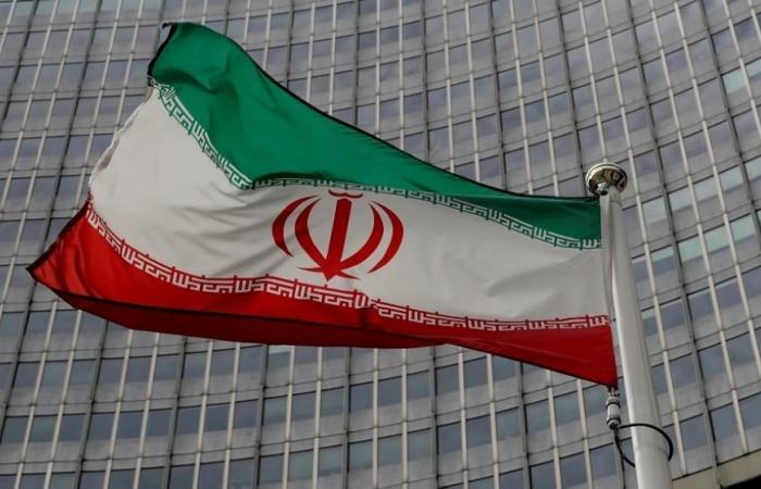 تناقض إيراني :تتقدم في برنامجها النووي وتشارك في مفاوضات للحد منه