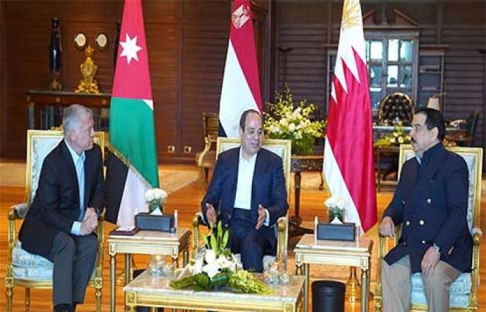الملك يعقد لقاء ثلاثيا مع الرئيس المصري والعاهل البحريني في شرم الشيخ