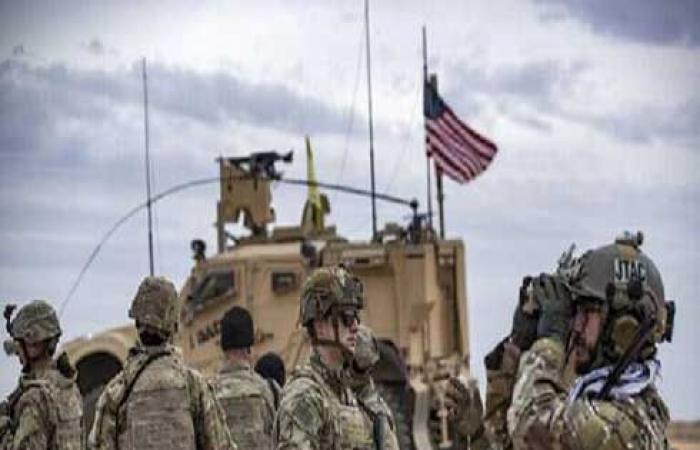 سوريا : الجيش الأمريكي يخرج صهاريج معبأة بالنفط السوري المسروق إلى شمال العراق