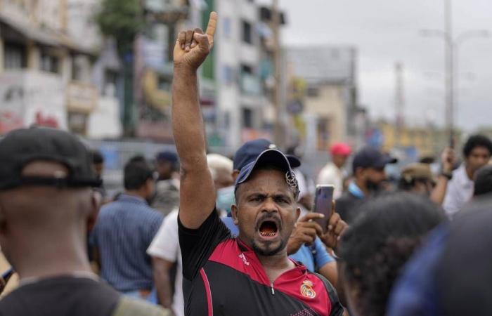 سريلانكا مطالبة بوقف استخدام القوة ضد المتظاهرين