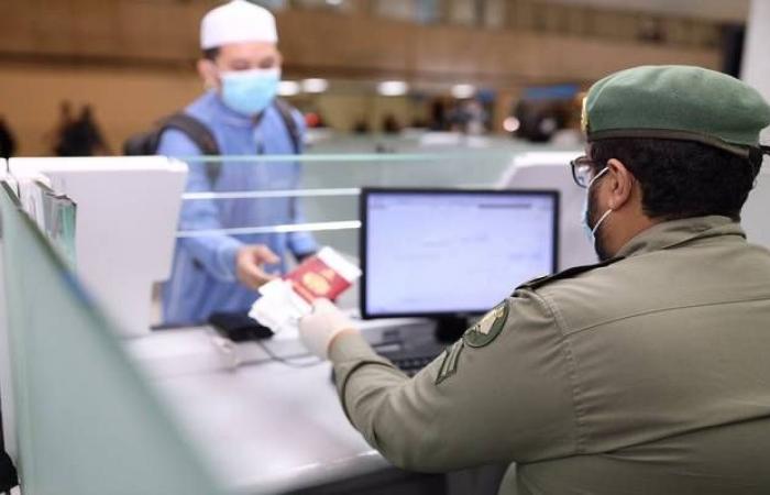الجوازات السعودية تصدر 15.3 ألف قرار إداري لمخالفي أنظمة الإقامة والعمل