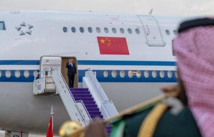 رئيس الصين يصل إلى الرياض في زيارة رسمية للسعودية