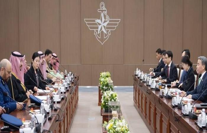 وزير الدفاع السعودي يناقش تكوين شراكة دفاعية استراتيجية مع كوريا الجنوبية