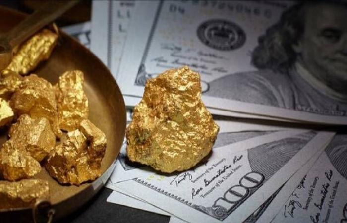 أسعار التسليم الفوري للذهب تتحول للارتفاع وتحقق مكاسب بأكثر من 28 دولاراً