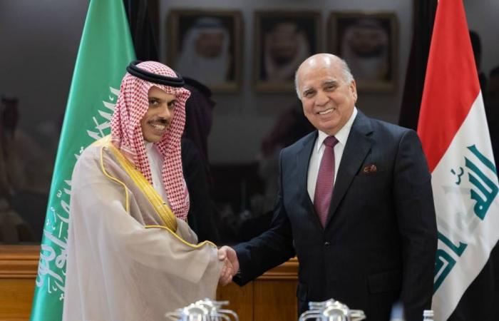 وزير الخارجية ونظيره العراقي يترأسان اجتماع اللجنة السياسية والأمنية والعسكرية