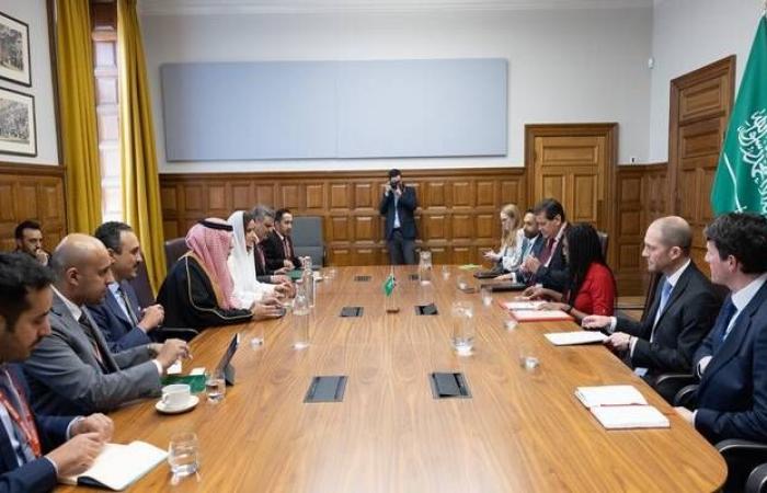 وزير التجارة السعودي يلتقي عدداً من الوزراء في لندن لبحث تعزيز الشراكة (صور)