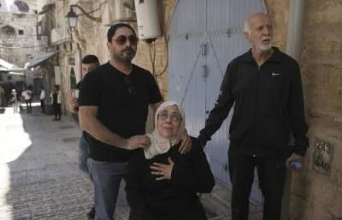 تطهير عرقي الاحتلال يطرد أسرة فلسطينية