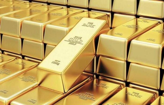 أسعار الذهب ترتفع عند التسوية وتحقق مكاسب أسبوعية