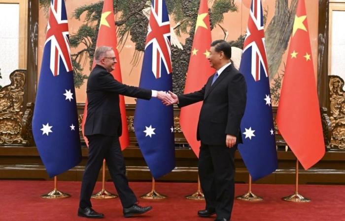 تحسين العلاقات الصينية الأسترالية رغم خلافات الدفاع