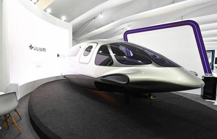 الخطوط السعودية توقع اتفاقية مع "ليليوم" لشراء 100 طائرة كهربائية