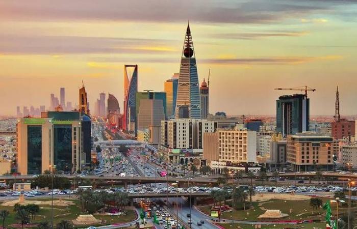 صندوق النقد الدولي يتوقع نمو الاقتصاد السعودي بنسبة 2.7% في عام 2024