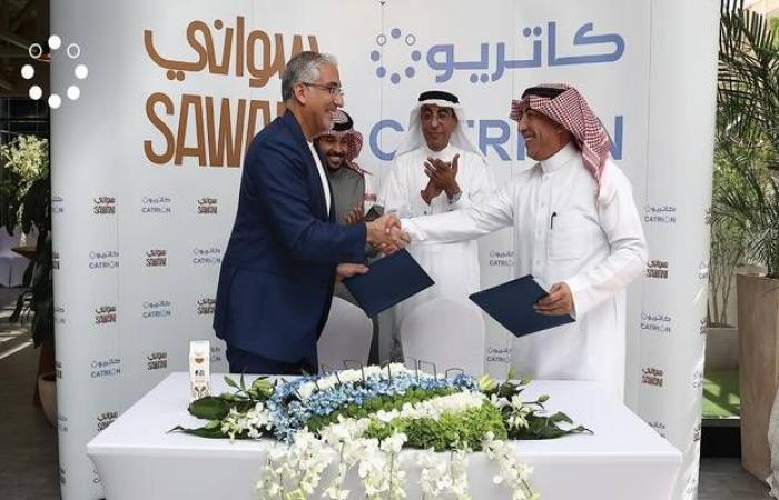 "سواني" توقع مذكرة لتوسيع حضور منتجات ألبان الإبل "نوق" في السوق السعودي