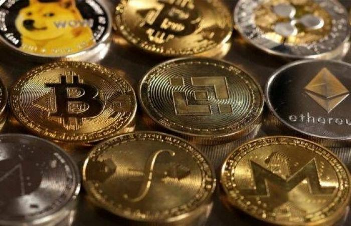 ارتفاع أسعار "بيتكوين" فوق 53 ألف دولار