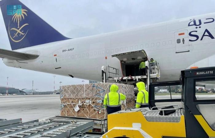 وصول الطائرة السعودية الـ 12 إلى بولندا لإغاثة الشعب الأوكراني