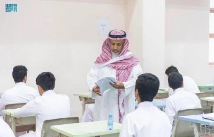 خادم الحرمين يجري فحوصات طبية في العيادات الملكية بقصر السلام في جدة