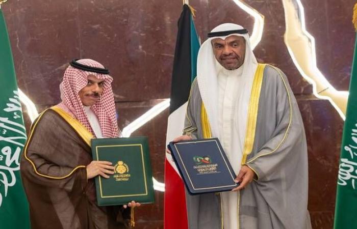 السعودية والكويت تؤكدان سعيهما لوضع رؤية مشتركة لتوثيق التعاون بعدة مجالات