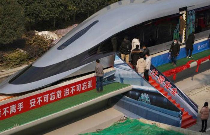 نمو رحلات النقل بالسكك الحديدية بالمناطق الحضرية في الصين بنحو 12% خلال مايو