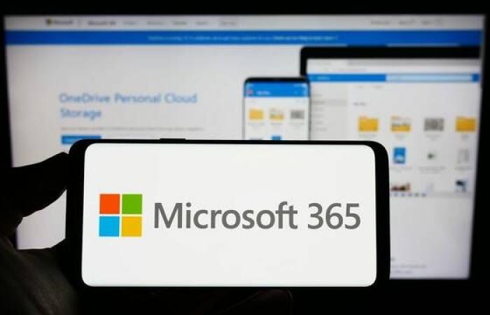 مايكروسوفت تعلن خللاً تقنياً يعطل رحلات شركات الطيران