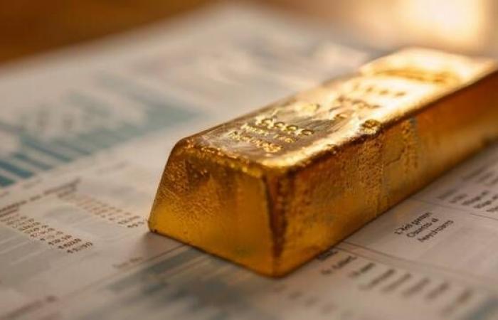 ارتفاع الذهب قبل بيانات التضخم الأمريكية لكنه يتجه لخسارة أسبوعية