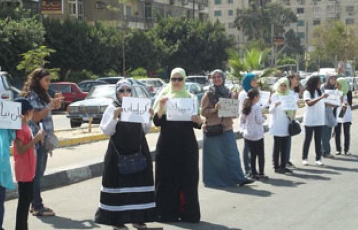 مسيرة صامتة لناشطات ضد التحرش بمصيف بلطيم