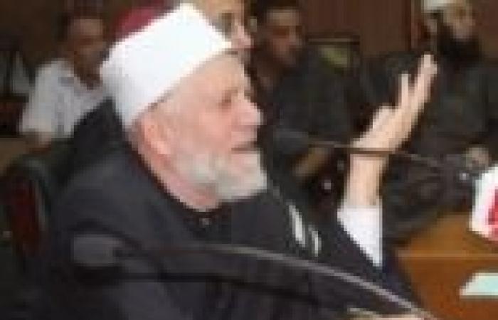 مرسي يلتقي الأئمة لدعمه قبل 30 يونيو.. و"الأوقاف" ترعى سيطرة الإخوان على المساجد