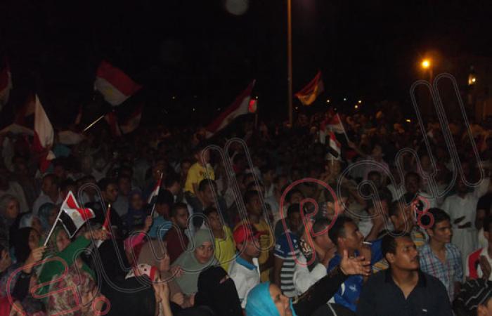 بالصور.. آلاف السيناوية يشاركون فى مظاهرة تأييد الجيش