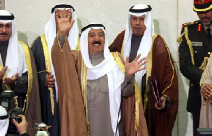 أمير الكويت يتلقى رسالة شفاهية من نظيره القطرى