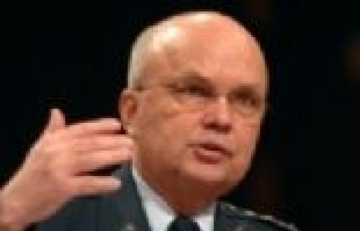 مدير CIA السابق: ثلاثة سيناريوهات مرعبة تنتظر سوريا.. أفضلها "انتصار الأسد"