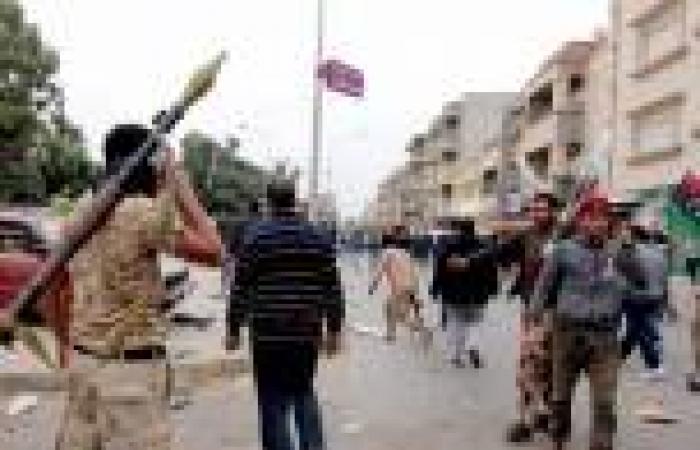 مسلحون يختطفون 7 عاملين بالغرفة المركزية لتوزيع كهرباء ليبيا