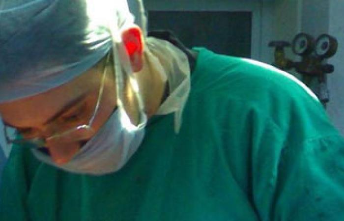 إجراء جراحة المنظار بجرح واحد بنجاح فى مستشفى مصر للطيران