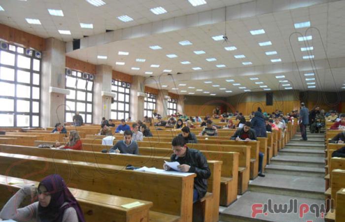 بالصور.. رئيس جامعة المنصورة: إجراءات مشددة لتأمين الامتحانات