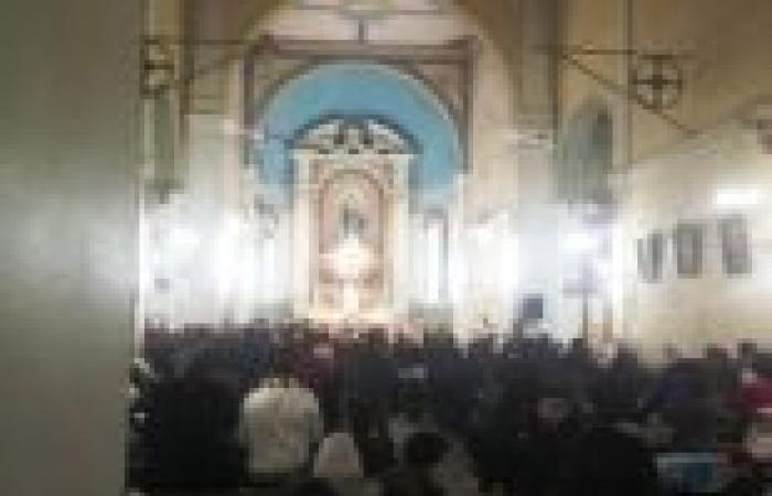آلاف الأقباط يحتفلون بعيد الغطاس في كنائس الدقهلية