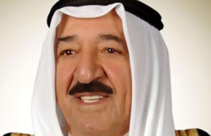 أمير الكويت يتلقى اتصالا هاتفيا من شيخ الأزهر للاطمئنان على صحته