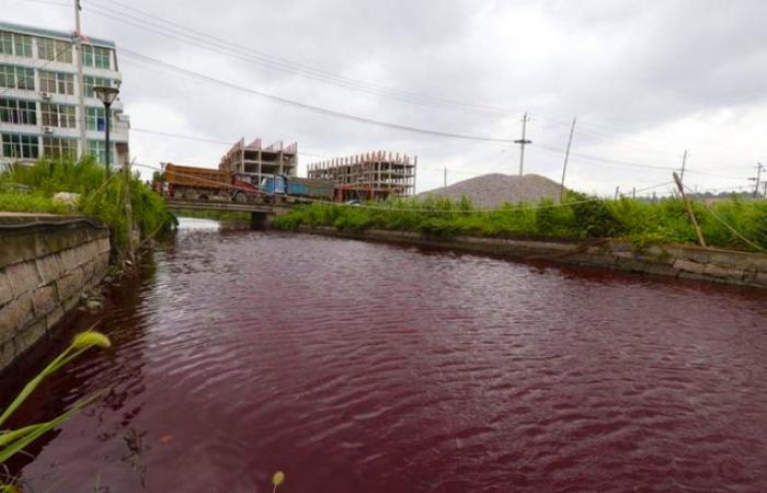 بالصور.. «نهر الدم» يفاجئ سكان قرية صينية