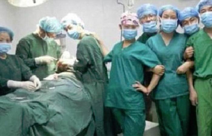 بالصور.. «سيلفي» داخل «غرفة العمليات» يثير ضجة في الصين