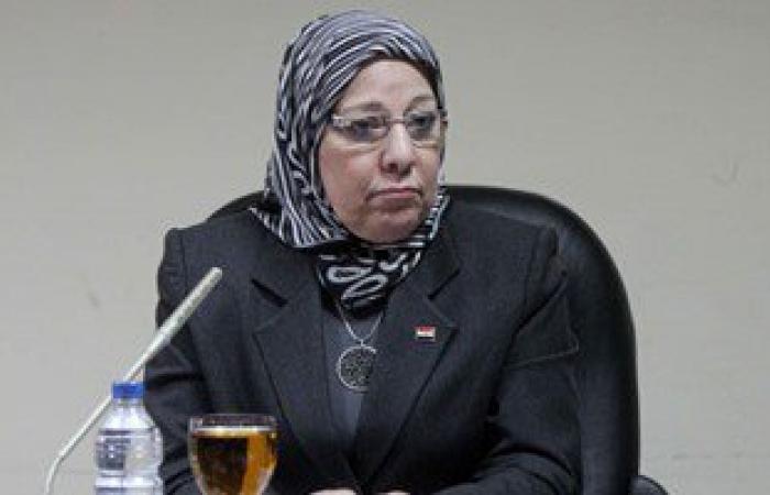 الأحد.. وزيرة القوى العاملة تزور السويس لحل مشكلة "مصر إيران للنسيج"