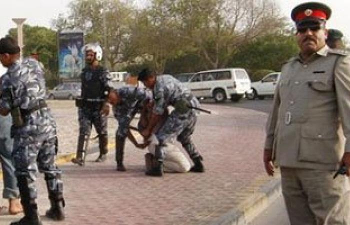 البحرين تحبس طالبا و 2 من مدرسيه لغنائه القرآن بمصاحبة آلات موسيقية