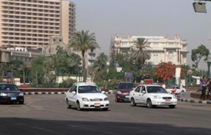 انتظام حركة المرور بمحاور وشوارع القاهرة والجيزة