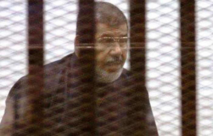 مرسى وقيادات الإخوان يقضون ليلتهم بـ"البدلة الحمراء" داخل السجن