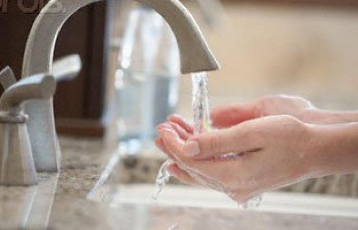 استخدام الجيل المخلوط بالكحل لا يغنى عن غسل الأيدى بالصابون