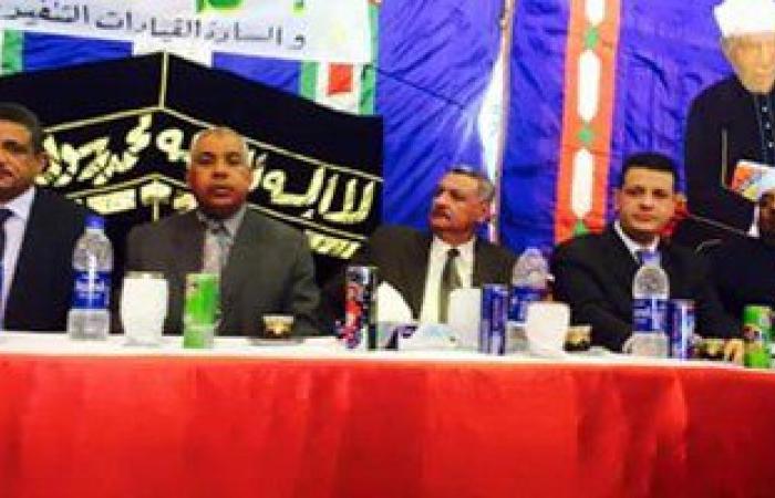بالصور.. نائب المصريين الأحرار يعقد جلسة لإنهاء خصومة بين عائلتين بسوهاج