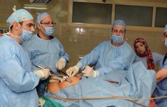بالصور.. إجراء عمليات جراحة للسمنة المفرطة لـ43 مريضا خلال 53 ساعة بأسيوط