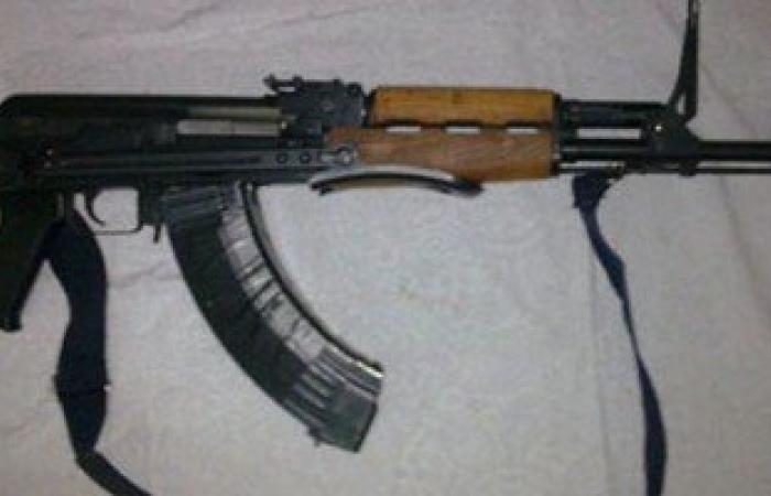 ضبط حارس أمن بحوزته بندقية آلية تحصل عليها خلال أحداث ثورة يناير بالمقطم
