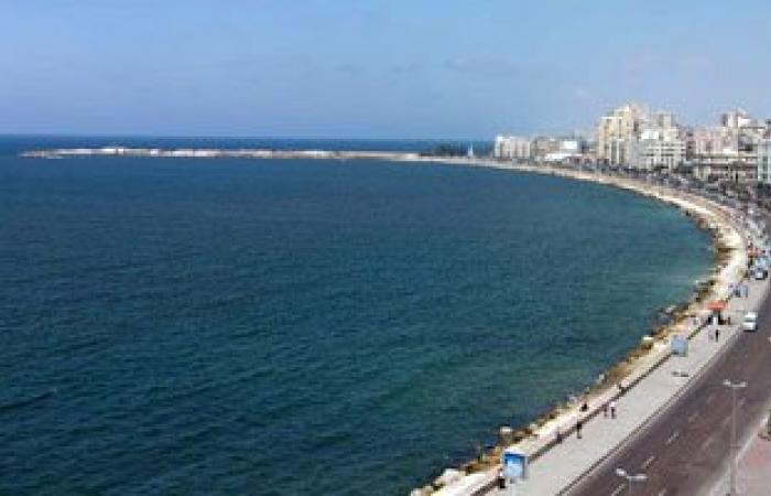 "تنشيط السياحة" بالإسكندرية تكشف حقيقة غلق شاطئ العجمى ومن يروجون لخطورته