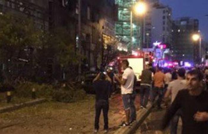 الصليب الأحمر اللبنانى: إصابة اثنين فى تفجير سيارة مفخخة أمام بنك ببيروت