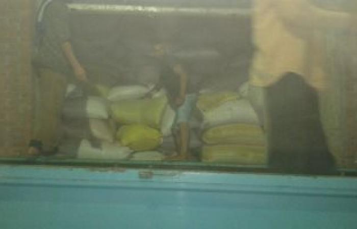 ضبط 120 طن أرز و 744 زجاجة زيت طعام حجبها تجار عن الأسواق بكفر الشيخ