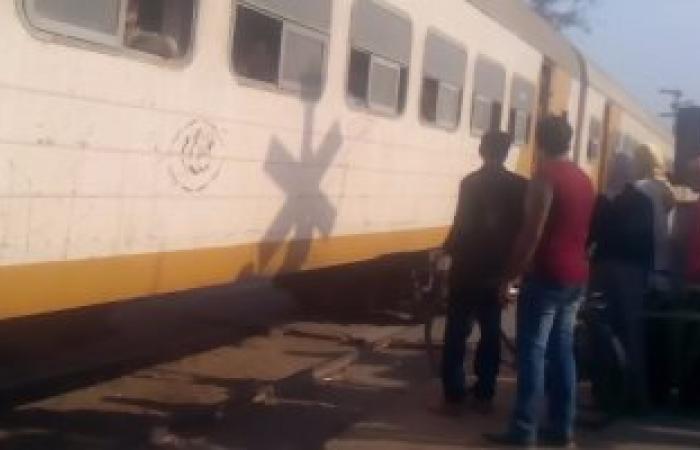 تعطل قطار الزقازيق طنطا بعد سقوط نخلة على القضبان بسبب الطقس السيئ